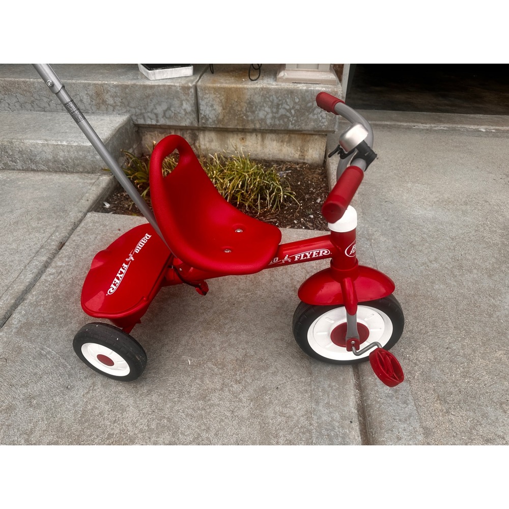 Radio Flyer Steer & Stroll Trike Red Kids Tricycle with Push Handle and Bell